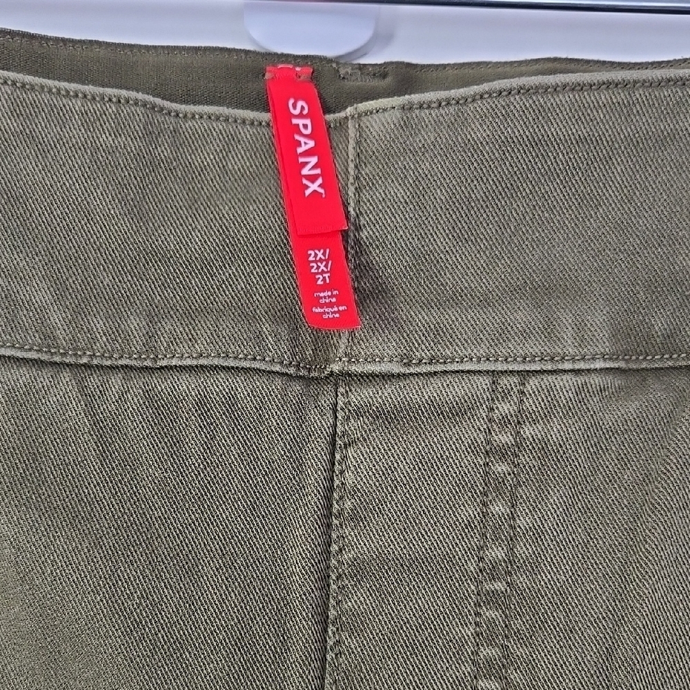 Spanx Olive Green Stretch Twill Ankle Cargo Pants Size 2X/2T - Picture 2 of 14